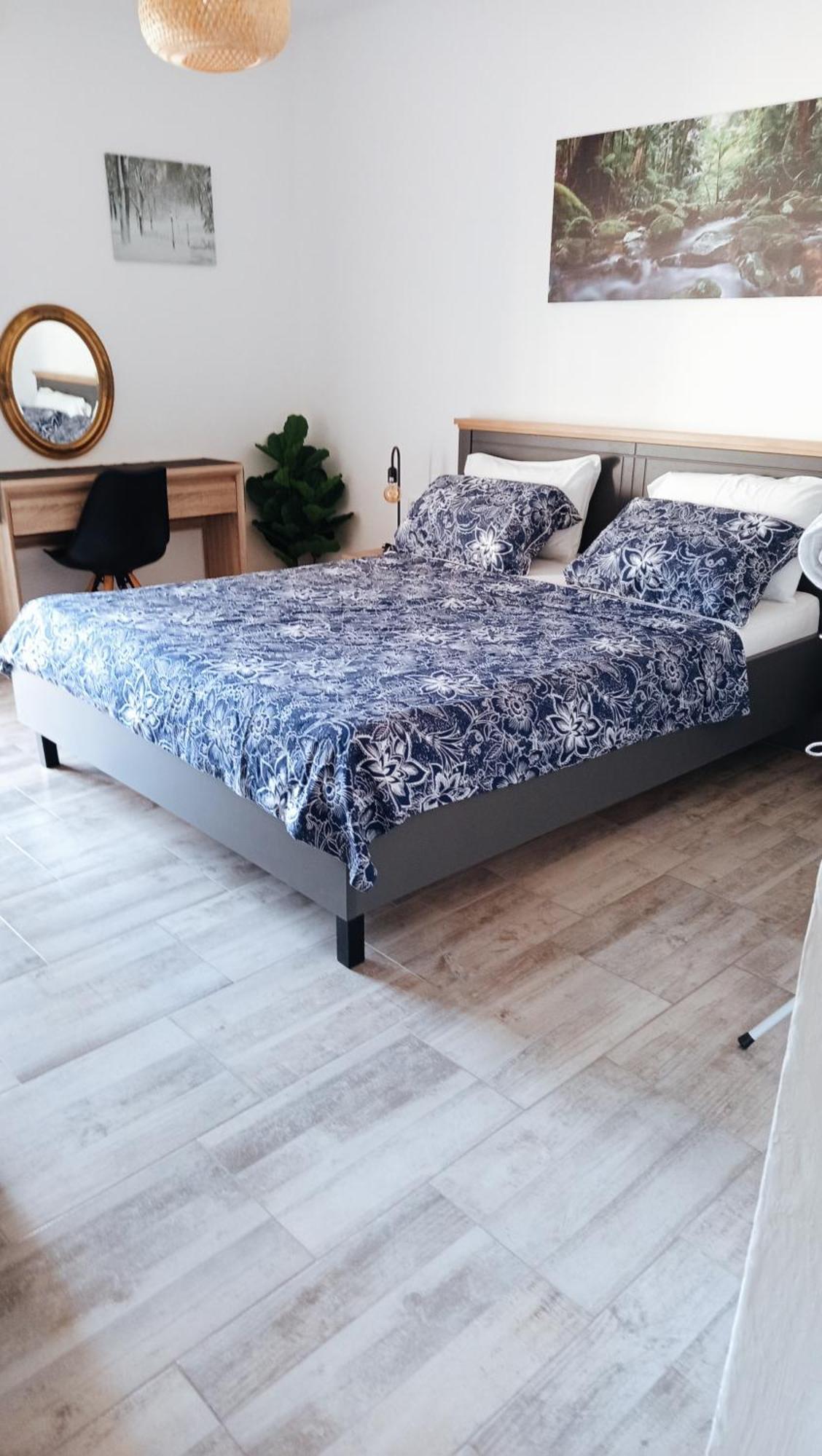 Mirko Apartament *
