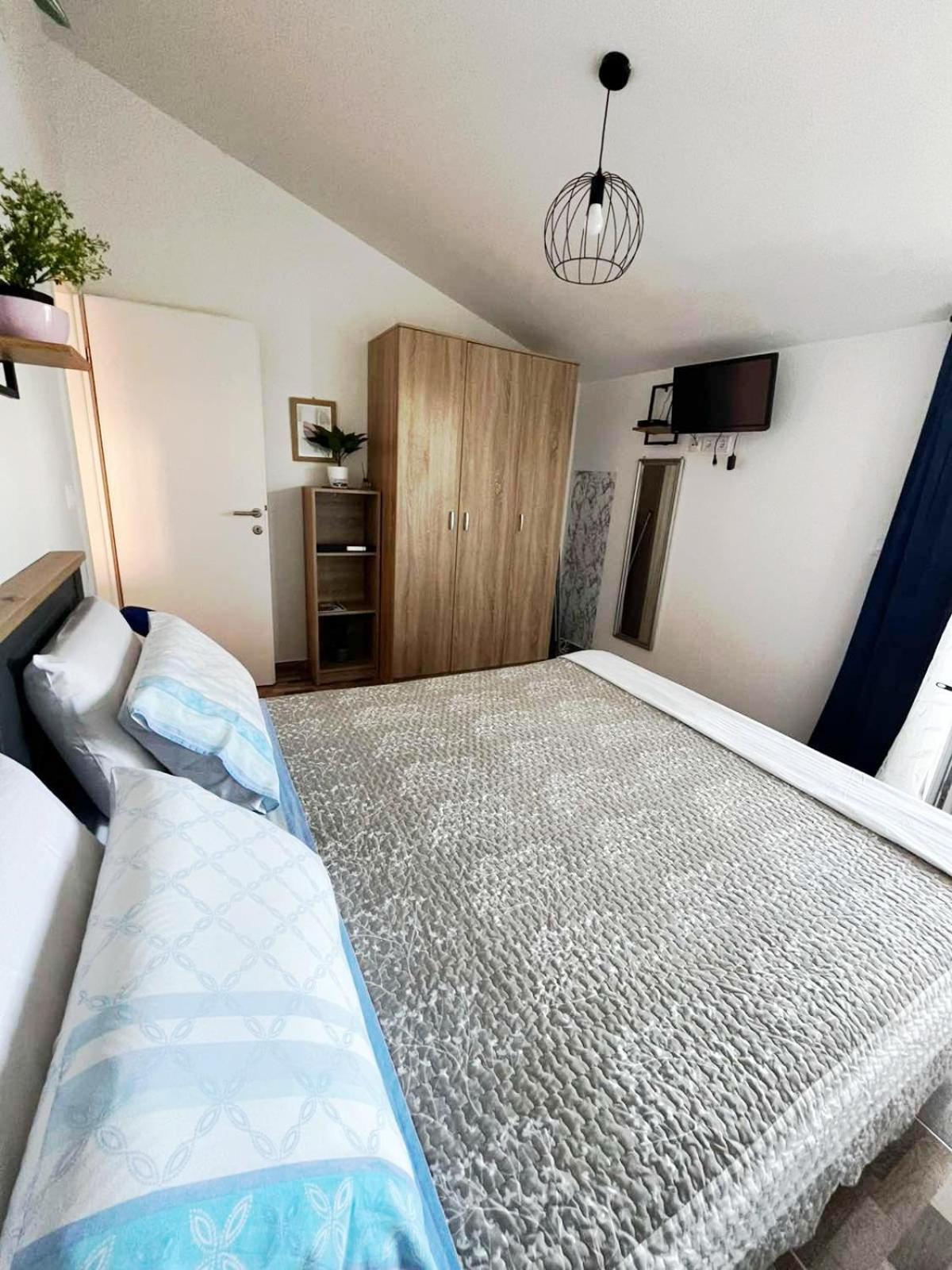Mirko Apartament